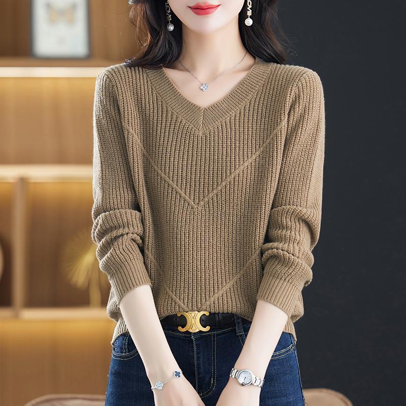 V-neck large size sweater tops for women in autumn and winter long-sleeved bottoming shirts with temperament and versatile thickened sweaters for women