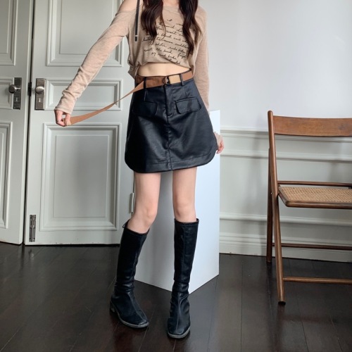 High-waisted cool hot girl workwear skirt for women in autumn slimming and anti-exposure A-line hip bag leather skirt