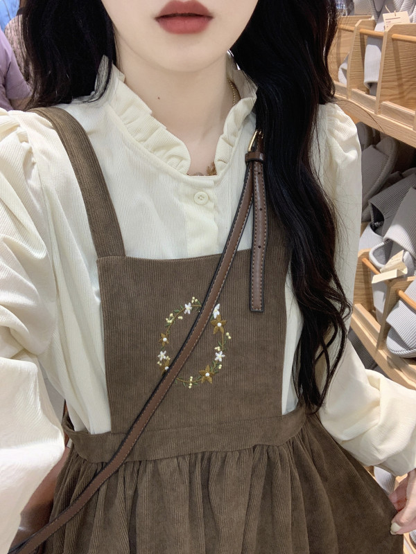 Autumn ear-shaped embroidered flower waist-tie suspender skirt stacked two-piece set