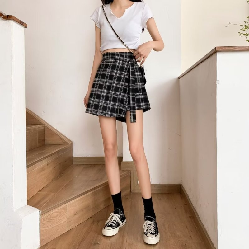 Plus size fat mm plaid shorts irregular a-line skirt high waist slim loose retro wide leg pants skirt for women