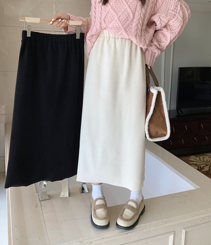 Thickened velvet skirt for women, high-waisted, slim, mid-length hip-hugging skirt, back slit, one-step skirt, winter