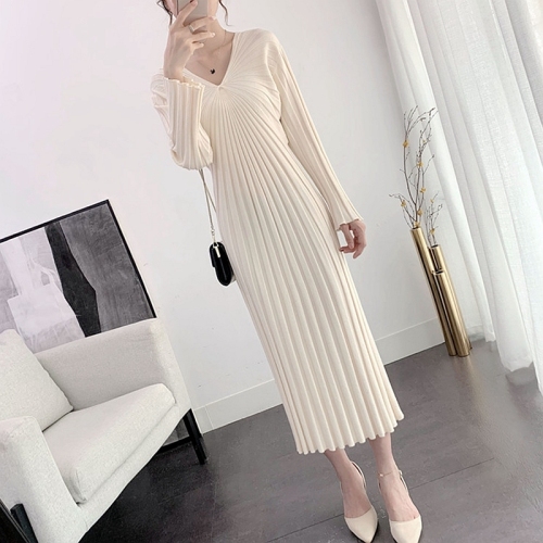 Women's autumn and winter style bottoming shirt with coat and sweater, mid-length women's slim knitted dress with over-the-knee fit