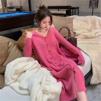 Early autumn light mature style slimming and slimming knitted dress for women French gentle style age-reducing sweater long skirt