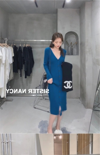 Early autumn light mature style slimming and slimming knitted dress for women French gentle style age-reducing sweater long skirt