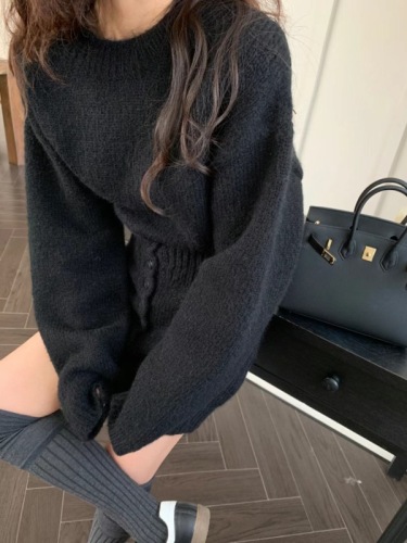 Korea Dongdaemun new winter fashion solid color sweater hot girl knitted hip skirt two-piece suit for women