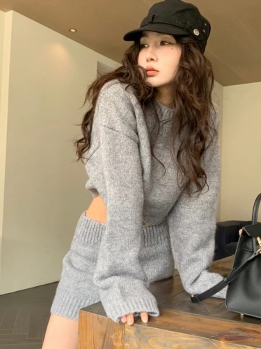 Korea Dongdaemun new winter fashion solid color sweater hot girl knitted hip skirt two-piece suit for women
