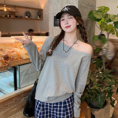 The new 210 gram cotton threaded long -sleeved T -shirt female spring and autumn and winter bottoming shirts with oblique off -the -shoulder neck