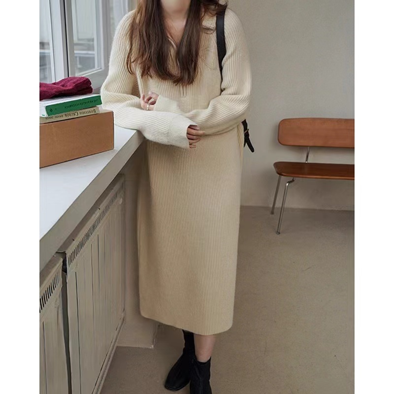 Autumn and winter French niche small white bottoming dress for women with coat and chic sweater knitted long skirt