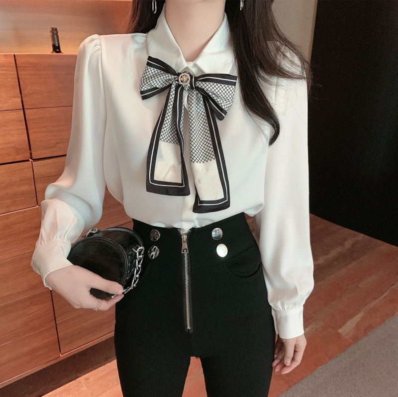 Xiaoxiangfeng Niche Design French shirt Female long -sleeved butterfly ribbon shirt top