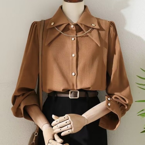 Brushed corduroy shirt women's autumn and winter new design chain retro long-sleeved shirt thickened bottoming top