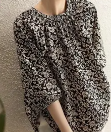 Round neck chiffon shirt women's three-quarter sleeve new summer French retro printed loose shirt versatile top