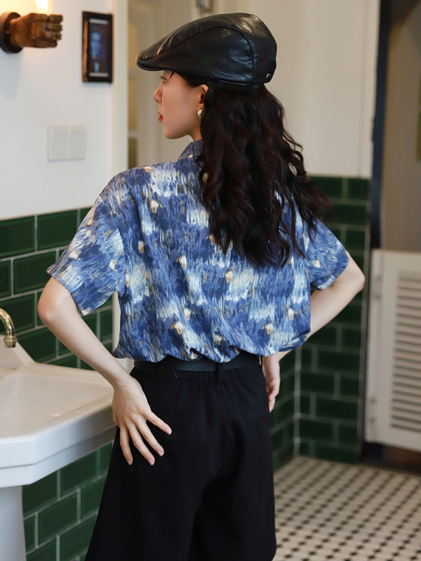 Korean retro top, Hong Kong style printed short-sleeved floral shirt, slim design, niche women’s new versatile shirt