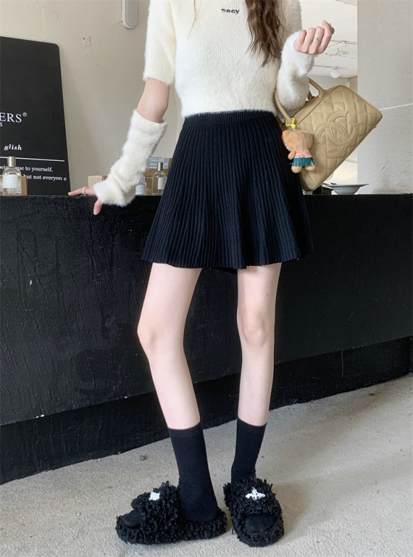 White woolen knitted skirt Female early autumn new little A -line high -waisted pleated skirt short skirt