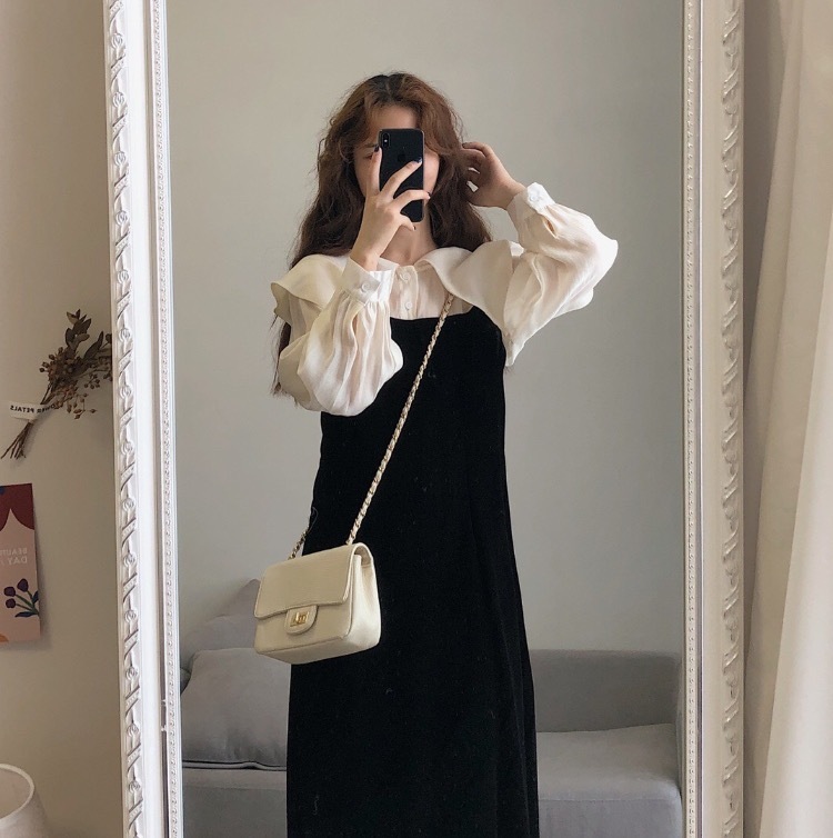 Hepburn style sweet and salt dress with temperament waist-hugging and slimming fake two-piece doll collar spliced ​​mid-length small black skirt