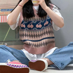 Korean autumn and winter internet celebrity krish cherry sweater vest sweater vest women horse clip