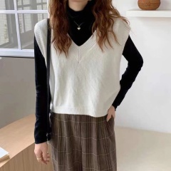 V-neck knitted vest for women in spring and autumn new fashionable loose sweater versatile sleeveless pullover vest horse clip