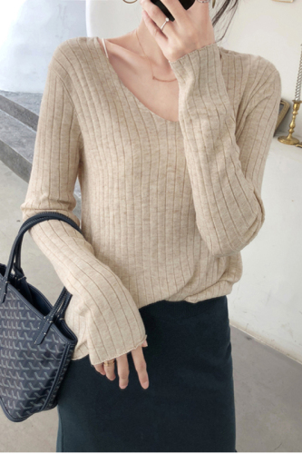 Lazy style long-sleeved autumn clothes for women wearing loose pullover v-neck spring and autumn T-shirt knitted Korean style versatile top