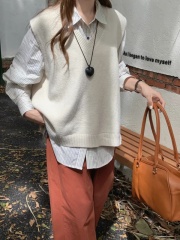 Korean version of autumn V-neck back-breasted slit knitted vest solid color knitted vest soft glutinous shoulders