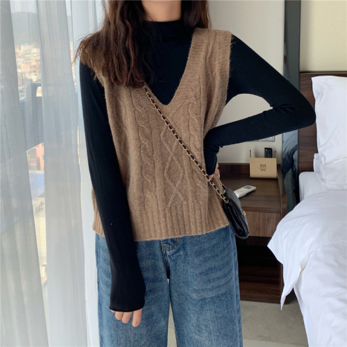 Knitted vest vest for women thin early spring new women's versatile sleeveless sweater horse clip v-neck top trendy