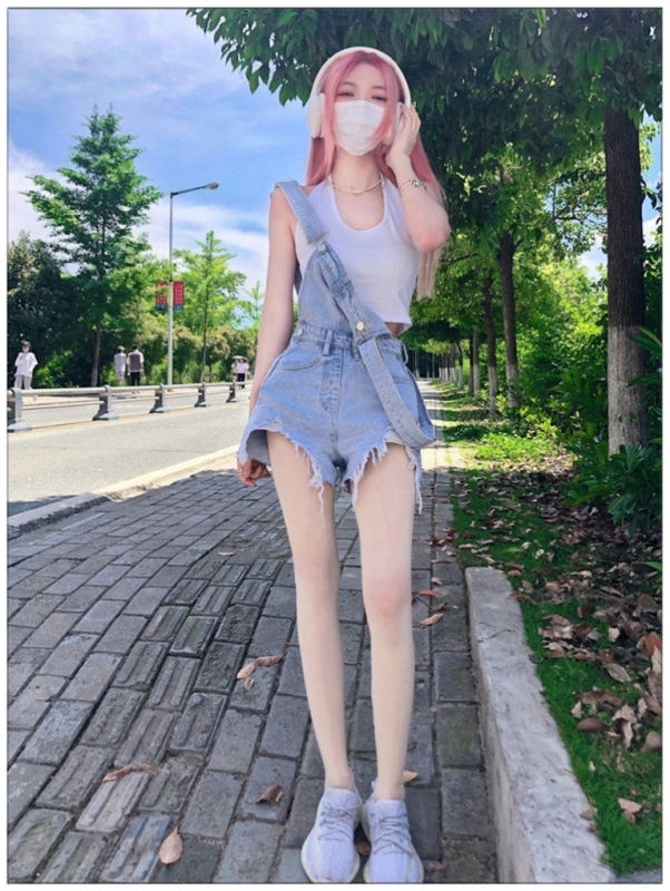 Small denim overalls for women's short new style loose breasted a line wide-leg hot pants shorts ins trendy
