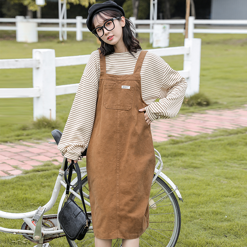 Korean version of slit solid color fashionable and versatile age-reducing slimming strap dress + striped loose sweatshirt
