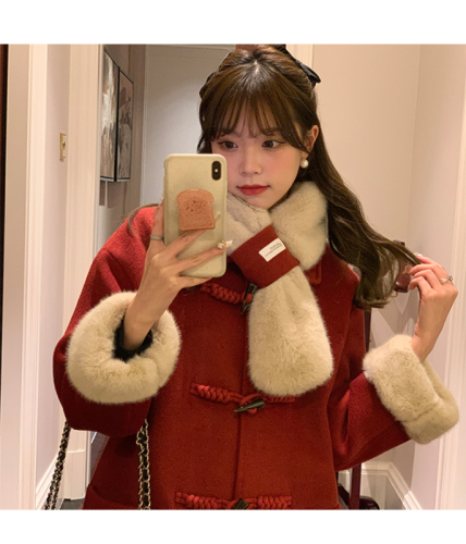 Lu Xiaotuantuan fur collar horn buckle tweed coat in winter new loose Korean long red jacket for women