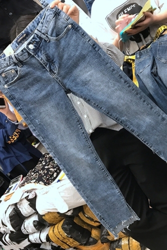 Large size women's clothing 200 catties internet celebrity cropped pants jeans women's leggings high elastic ripped feet pants