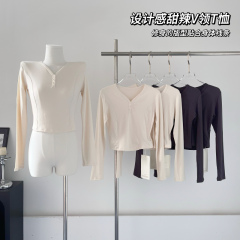 Cotton pure sweet and spicy ins milk apricot long-sleeved T-shirt for women's base shirt v-neck slim fit inside