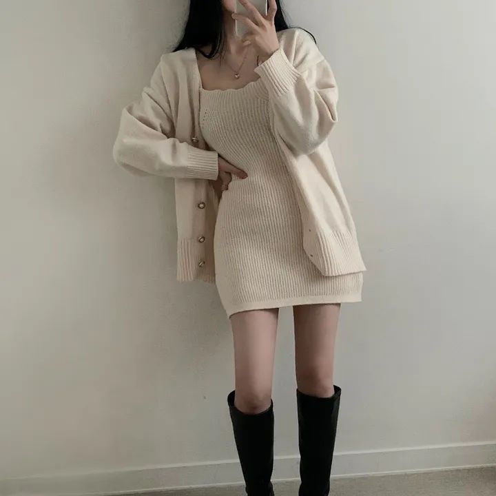 Spot Korean chic autumn and winter retro cardigan long-sleeved knitted sweater jacket + square collar slim suspender dress