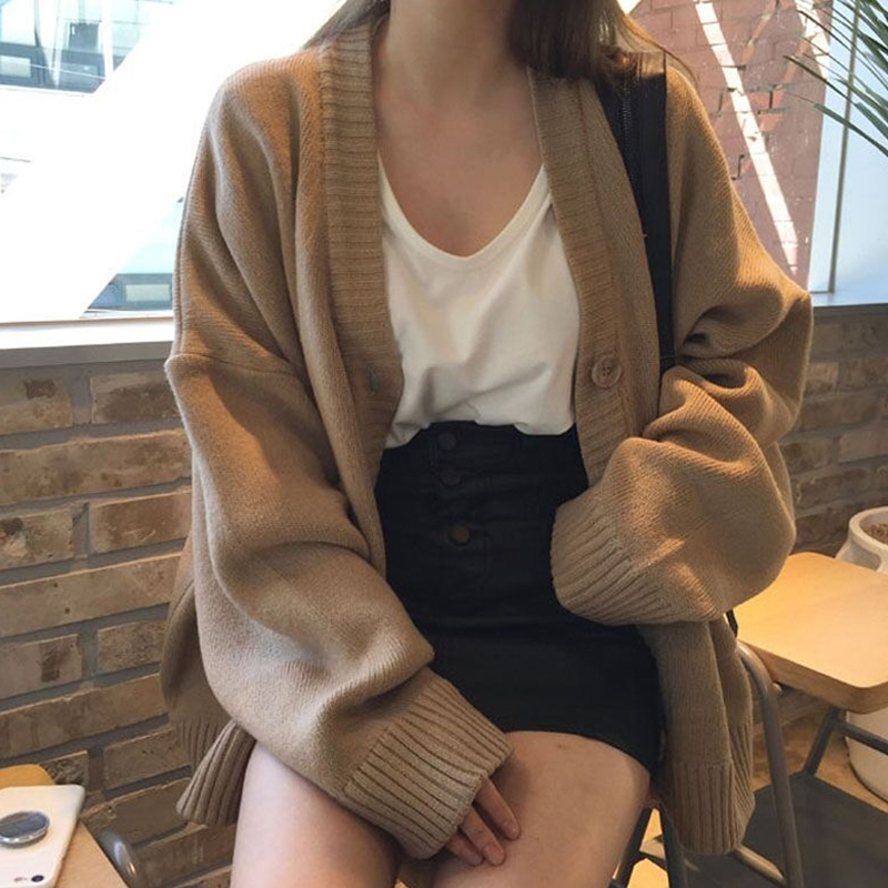 Japanese college style V-neck knitted cardigan jacket for women in autumn and winter new design niche lazy style top