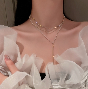 Pearl temperament multi-layer necklace for women retro niche palace style collarbone chain fashion high-end light luxury accessories