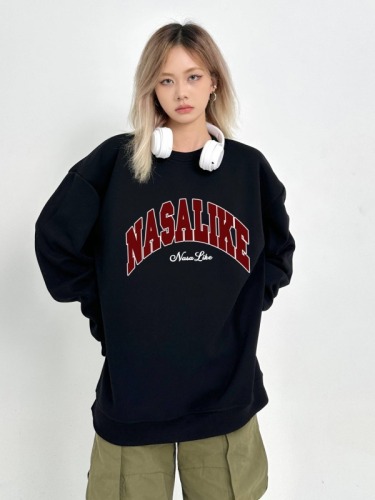 Thickened large sweater round neck autumn and winter style Harajuku BF pullover round neck sweater versatile women's loose top