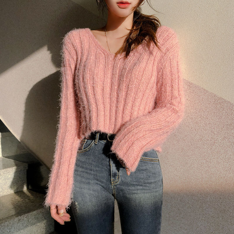 Korean chic style fashionable and playful V-neck pullover knitted top wearing loose and versatile short sweater for women