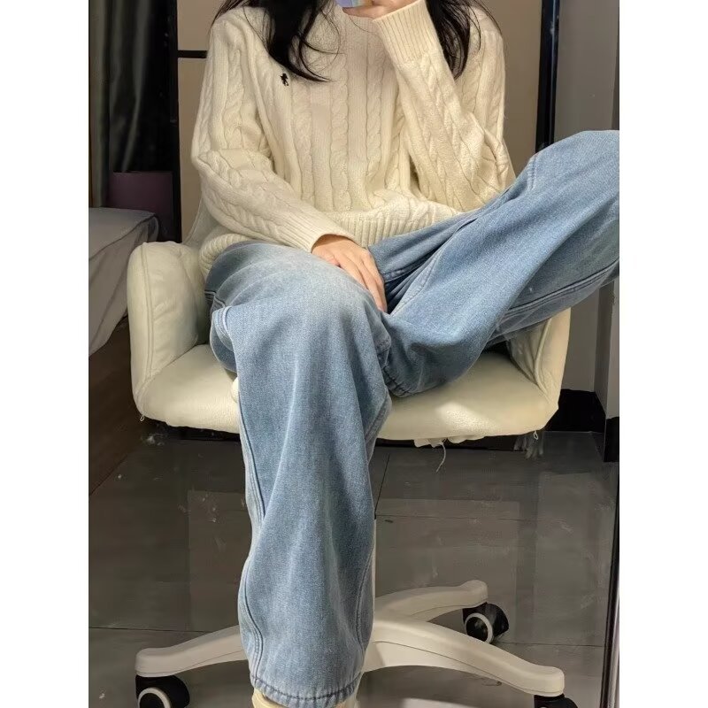 Straight large-size jeans for women in autumn and winter plus velvet new loose casual and versatile slim pear-shaped body high-waisted trousers