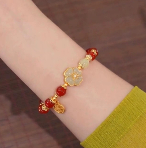 Step by step lotus imitation Hetian jade bracelet sugar lotus pod bracelet high-end atmospheric Chinese style lotus pod