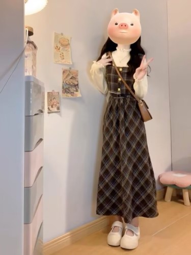 Xiaoxiang Academy style strap dress for women in autumn and winter new style small person outfit suit long skirt