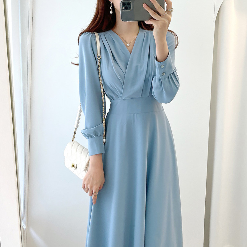 Chic design waist-hugging V-neck long dress