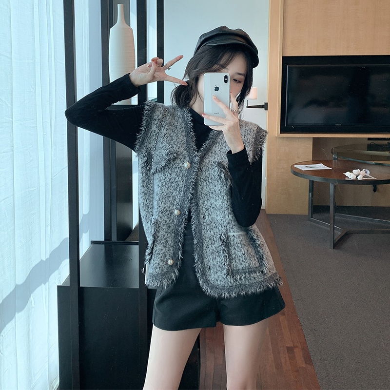 Small-flavor knitted vest cardigan for women in autumn and winter new Korean style elegant socialite sleeveless sweater vest horse clip jacket