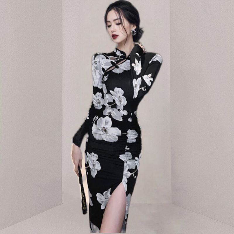 The new style of famous Chinese retro and improved cheongsam early autumn women's age-reducing printing slit dress