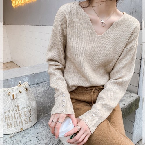 Long-term spot autumn and winter new V-neck knitted multi-color base shirt solid color temperament long sleeve thin women's top