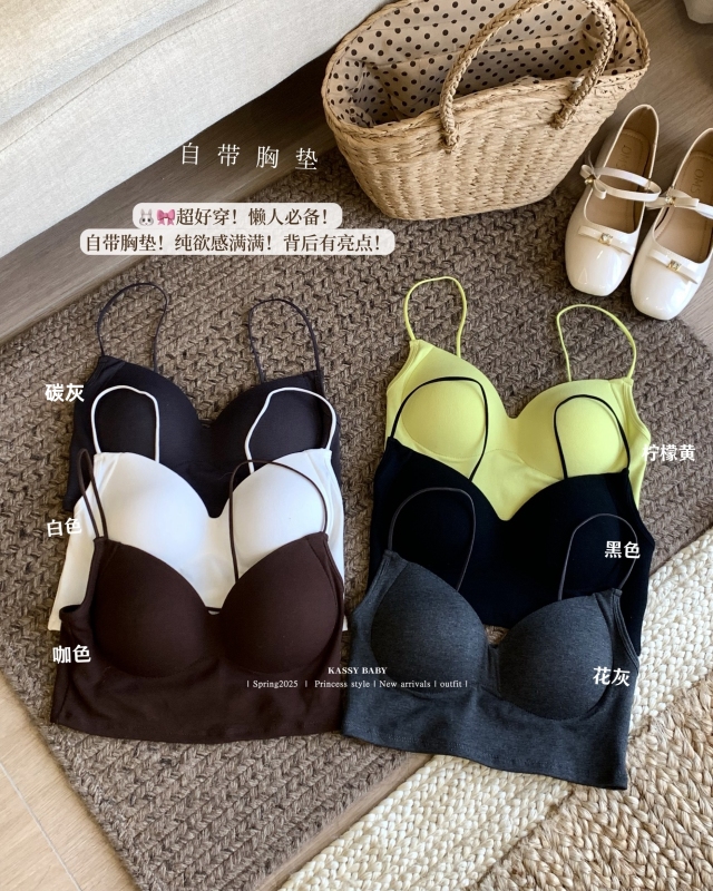 Spring new sexy small suspender vest for women with breast pads integrated with pure and beautiful back