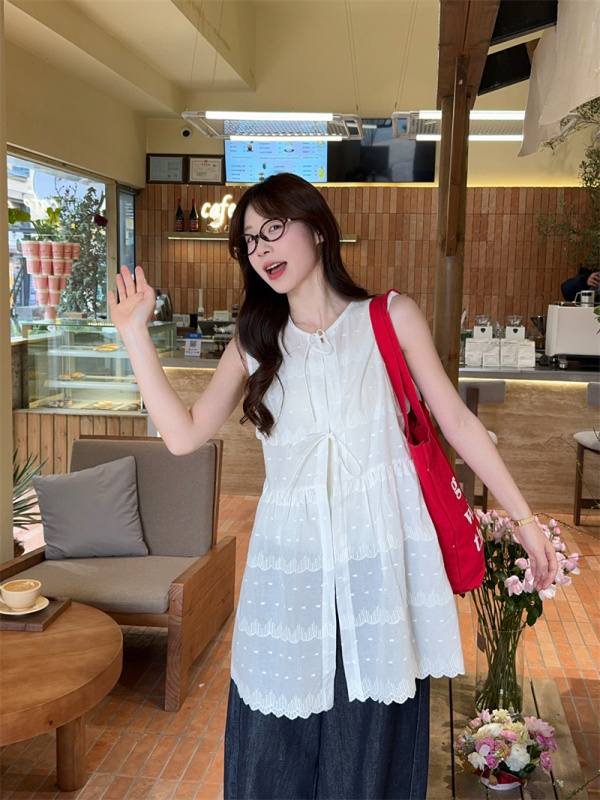 French sweet and spicy embroidered sleeveless blouse layered design vest skirt