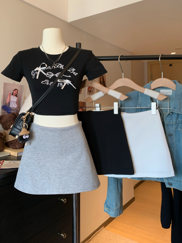 Gray hot girl style skirt for women with high waist A-line miniskirt for small person with anti-exposure hip-covered waist skirt