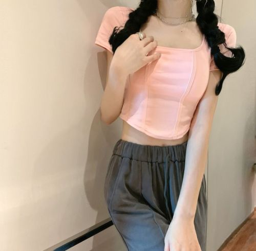 Three-standard design with fish bone pattern square collar short sleeve T