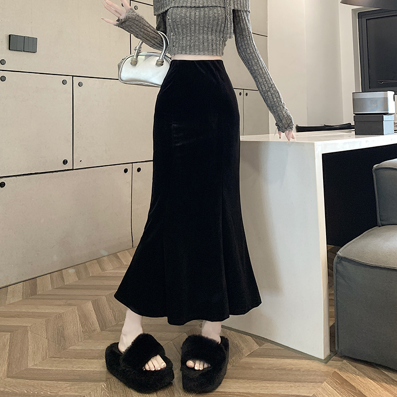 New gold velvet skirt for women with high waist fishtail skirt for mid-length slim hip skirt for women