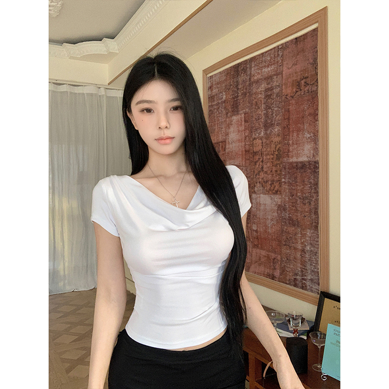 Design-sensing niche neck slim fit short sleeve T-shirt for women new hot girls short top