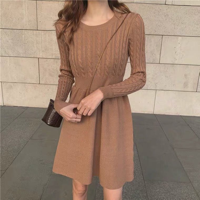 French knitted dress for women in autumn and winter Internet celebrity small man with coat temperament waist-hugging base and sweater skirt