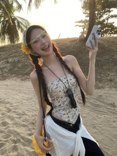 French retro hot girl printed sleeveless vest for women in summer design short slim pure strapless top