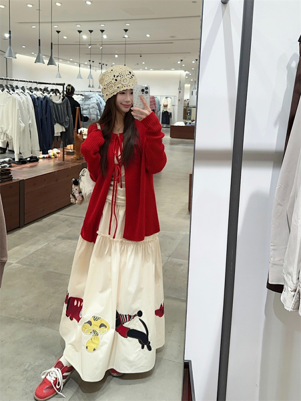 Strap knit cardigan jacket for women + heavy-duty patch embroidered skirt + base shirt set