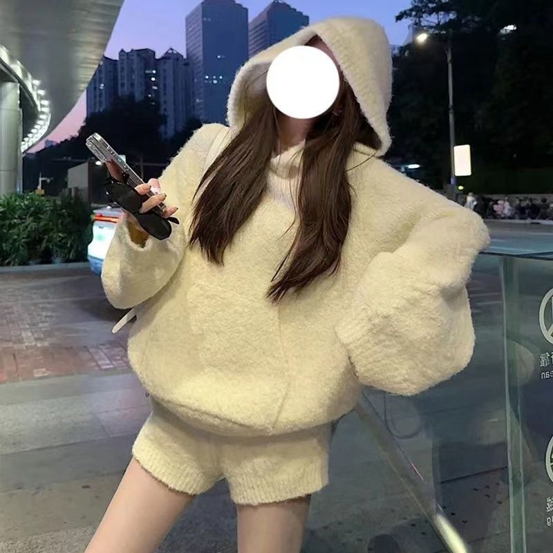 Two-piece set of lazy Korean loose new hooded knitted sweater + winter shorts pants set